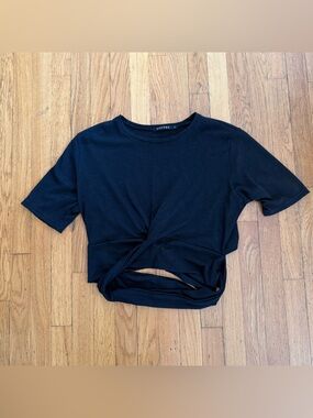 ❌SOLD Noctex Black Twist-Front Crop Top Size L